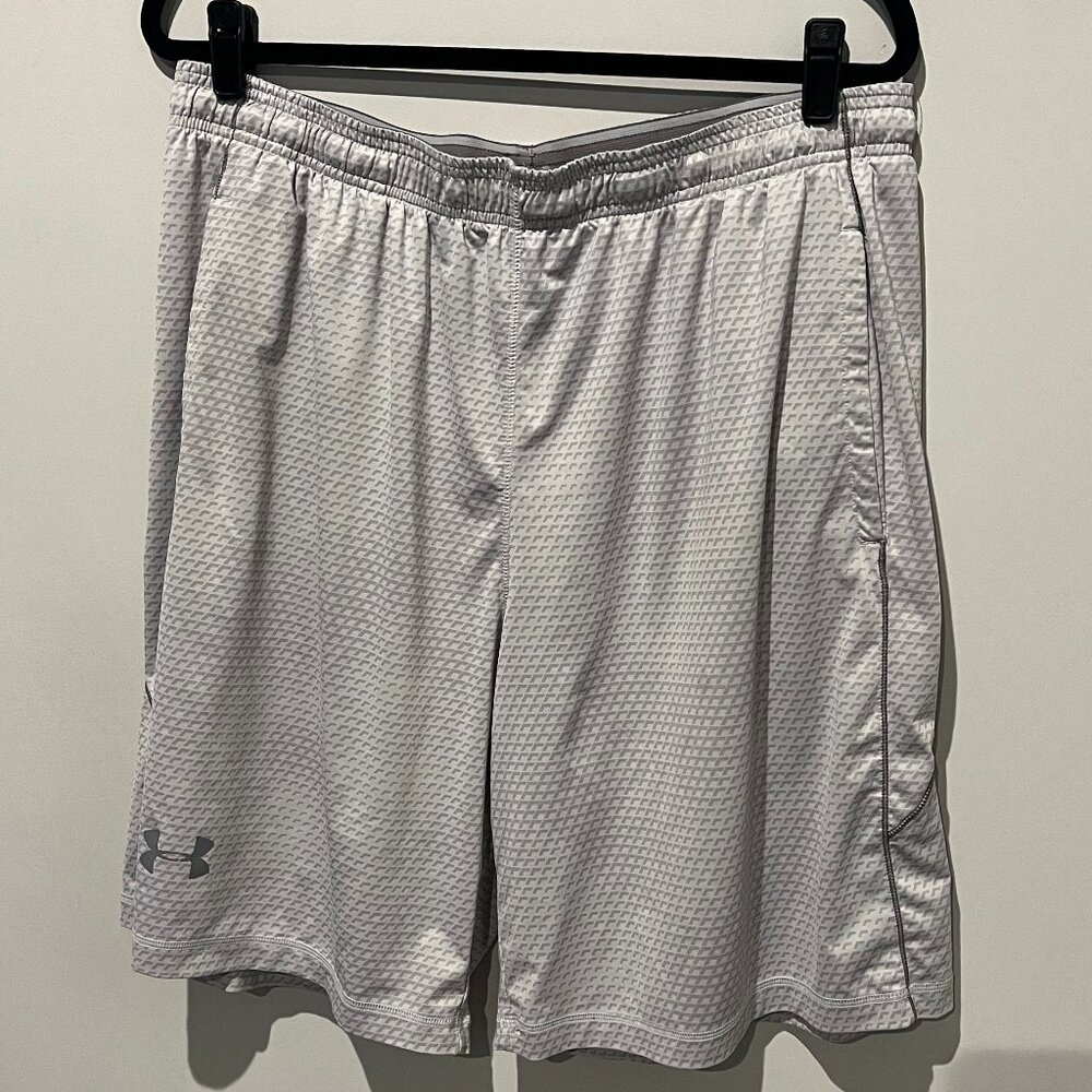 Under Armour Men’s Shorts, Size XL, Smoke-Free Home